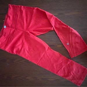 3/4 length Lululemon pants